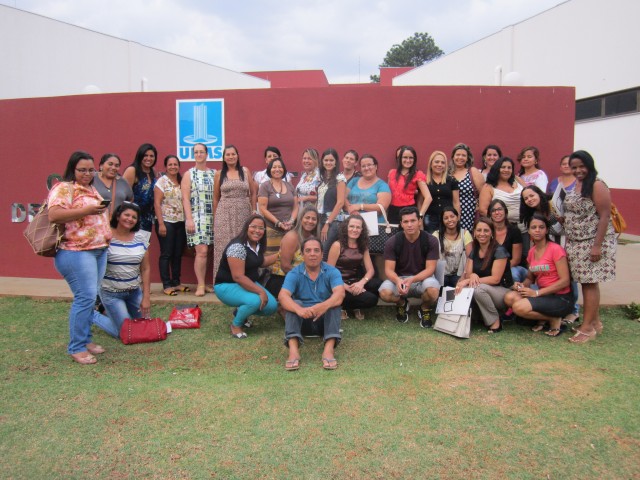 Um grupo de 33 professores se deslocou a Campo Grande para participar de curso de Histria Oral, dando continuidade ao projeto Novos Talentos